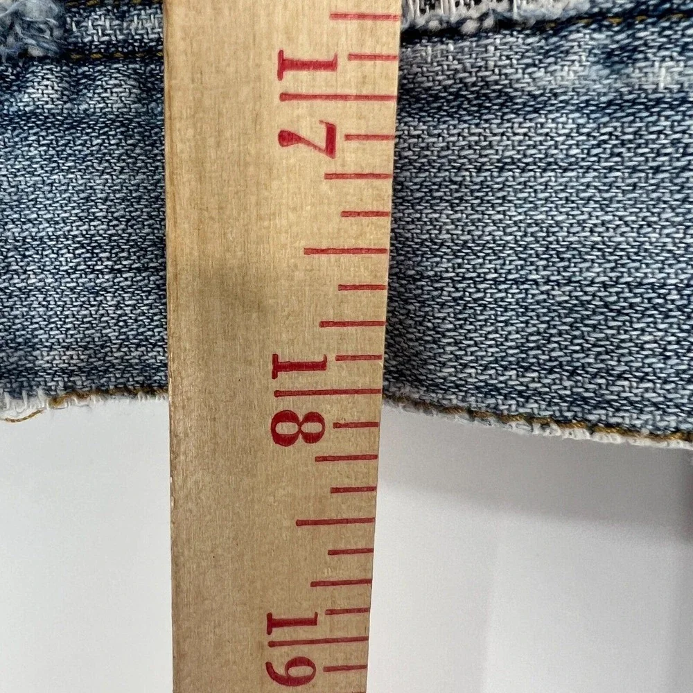 Roxy Crop Jean Jacket Womens Size M Blue Cotton Denim Distressed‎ Light Vtg Wash